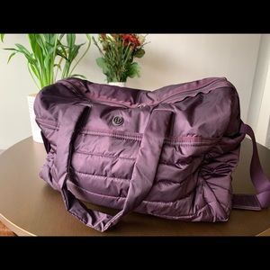 LULULEMON Get Lost Large Duffel BCHR Black Cherry